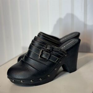 Fashion Bug Chunky Black Studded Buckle Strap Clogs 7M Y2K VTG Boho Grunge